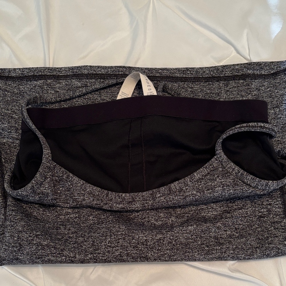 lululemon Women’s Heathered Gray Power Y Tank size 6 - Picture 5 of 5